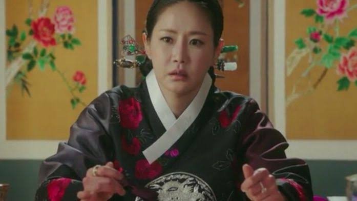 shin eun kyung as empress dowager kang in the last empress