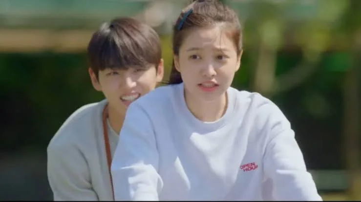cute cycling scene bb