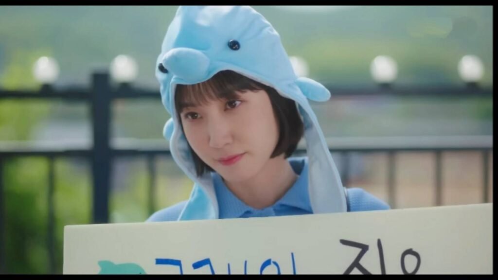 Woo Young Woo kdrama Extraordinary Attorney Woo 2022 whale dolphin protest scene