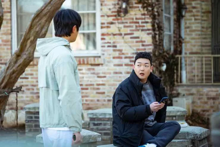 doona side characters