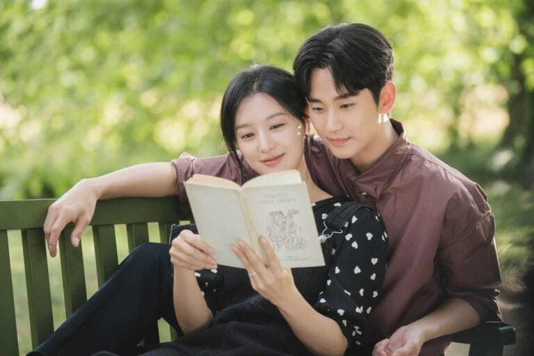 Kim Ji Won Kim Soo Hyun Queen Of Tears romantic