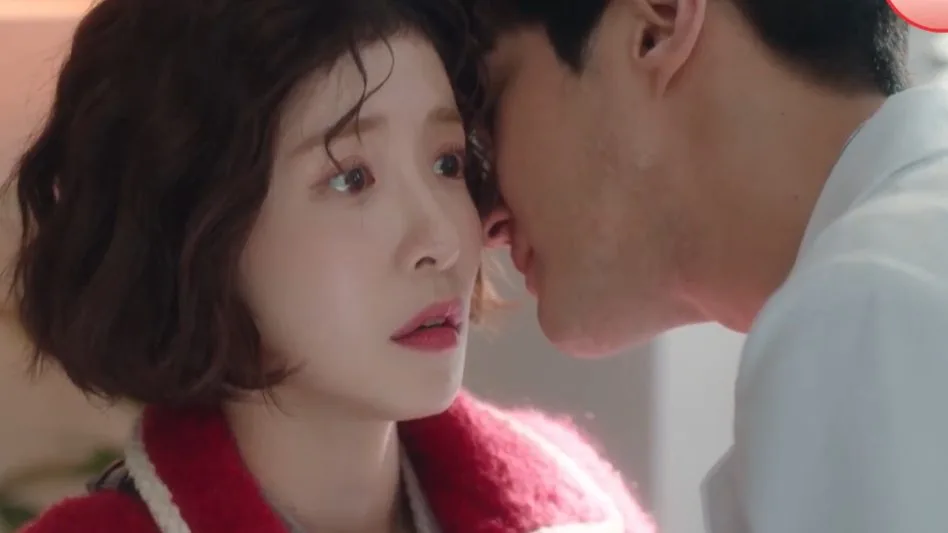 Jung In Sun and Choi Si Won Kiss scene in DNA Lover
