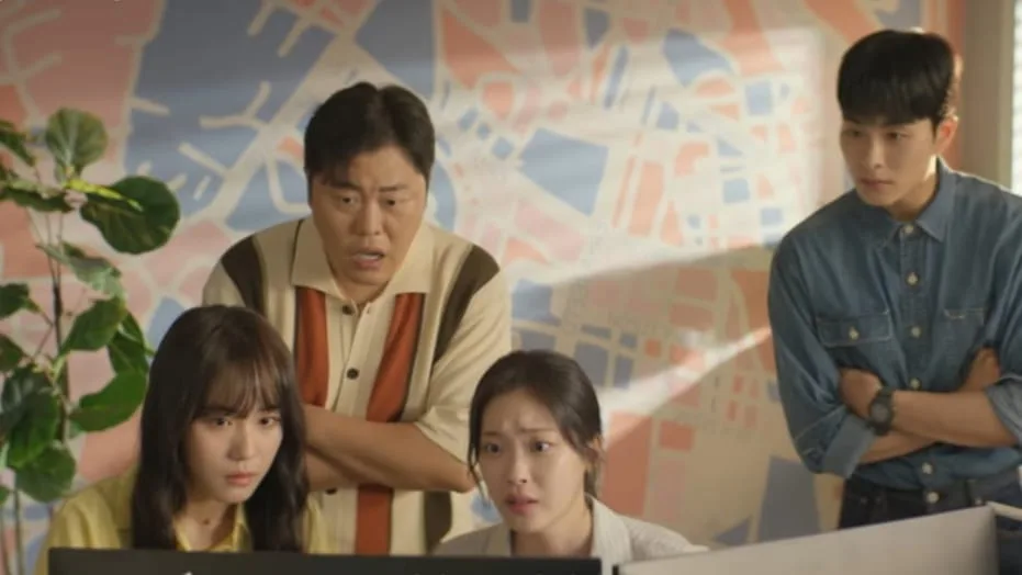 The road in between drama cast