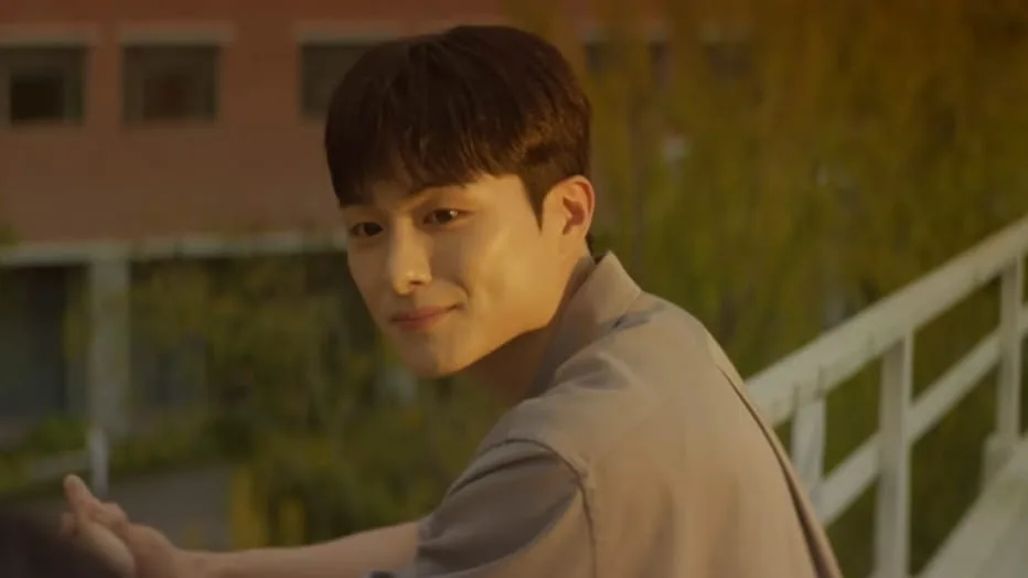 Jung Gun Joo sweet smile