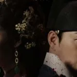 the queen who crowns