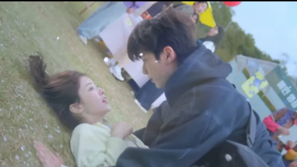 Bunny and Hwang Jae Yeol  falling scene crushology 101