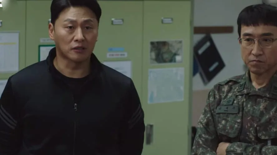 Oh Dae Hwan as Cho Baek Ho new recruit 3