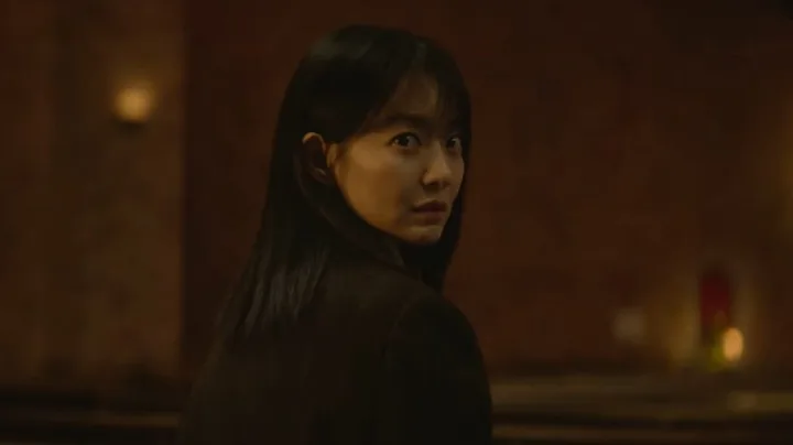 Shin Min Ah as surgeon Korean drama Karma
