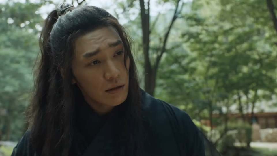 Kim Young Kwang as Gangcheori the haunted palace