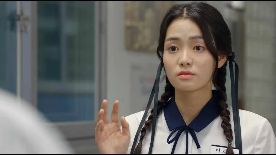 korean girl with braids in a high school drama