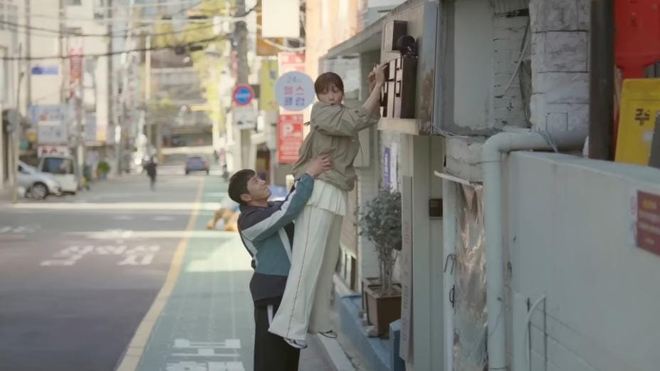 Pump Up The Healthy Love Climbing scene