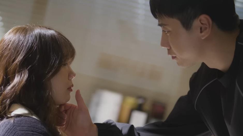 Do Hyun Jung and Lee Mi Ran Pump Up the Healthy Love