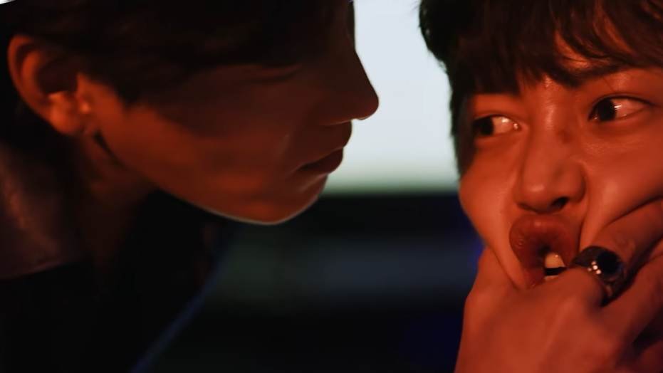 intense scene Shark 2