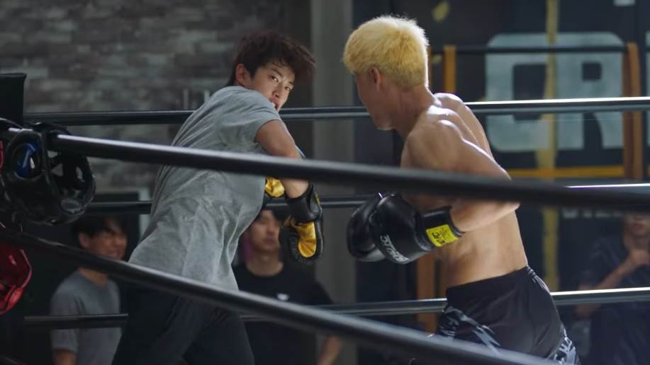 boxing scene Shark 2 the storm