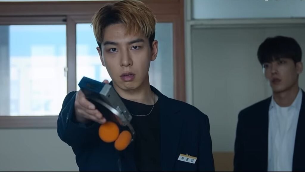 Lim Hyun Tae as Choi Hong Il 