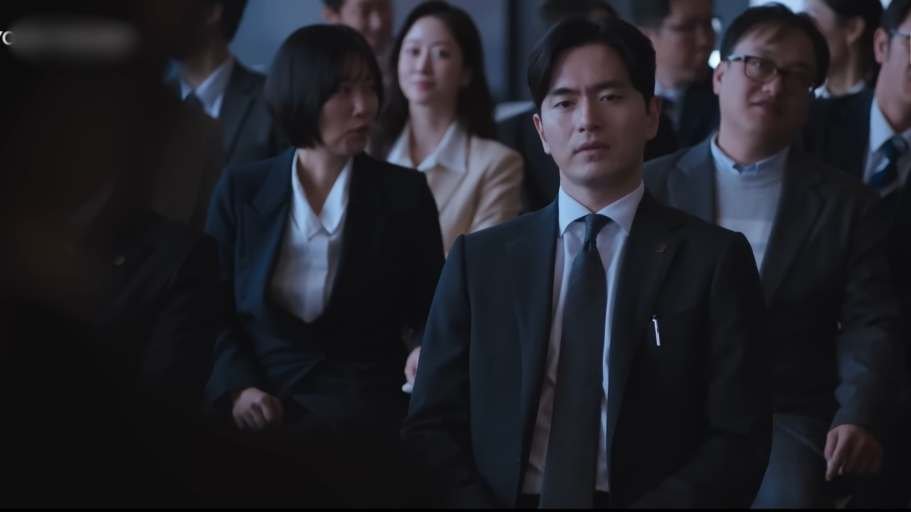 Lee Jin Wook Beyond the bar