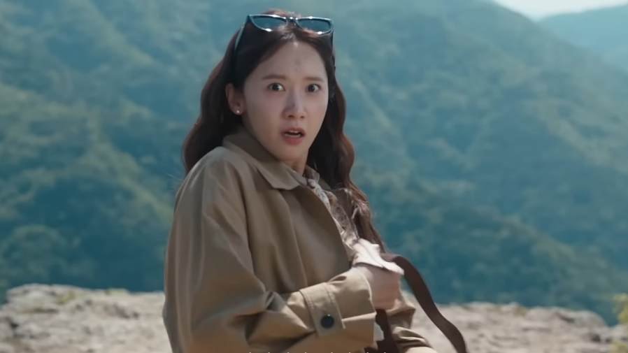 Yoona as Yeon Ji Yeon Bon Appetit, Your Majesty