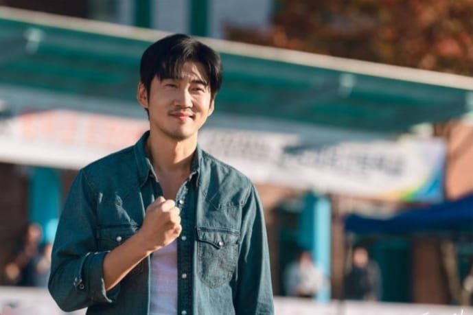 Yoon Kye Sang as Ju Ga Ram rugby coach drama the winning try