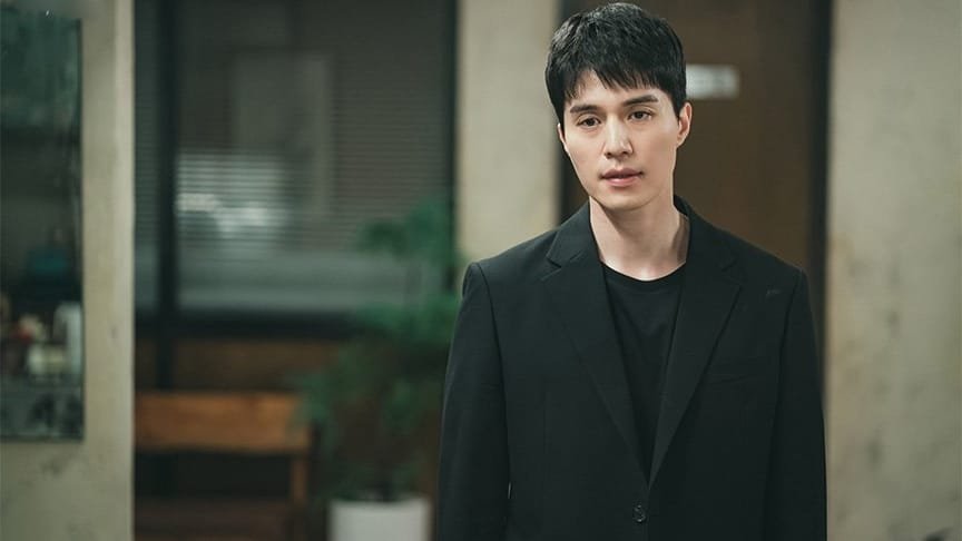 Lee Dong Wook as Park Seok Cheol the nice guy drama
