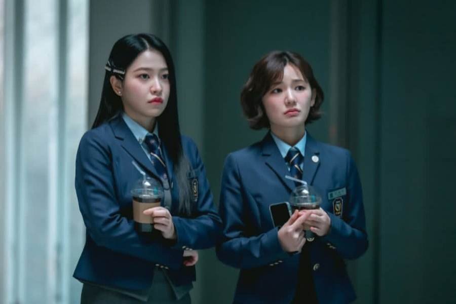 Kim Hye In and Baek Je Na
