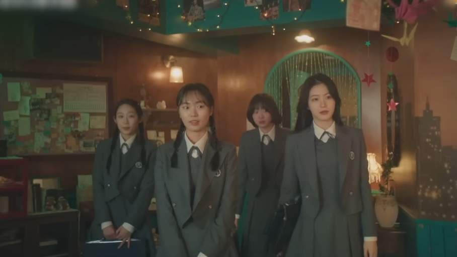 1980's school uniform drama A Hundred Memories Go Young Rye and Seo Jong Hee