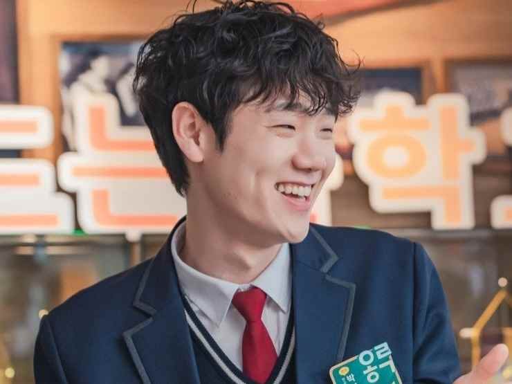 Lee Bong Joon as Park Ji-Hun