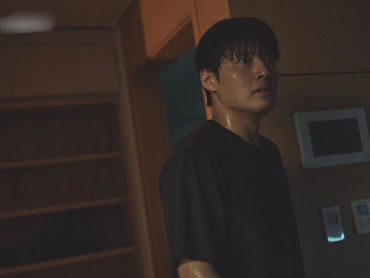 Kang Ha Neul Wall to Wall korean movie