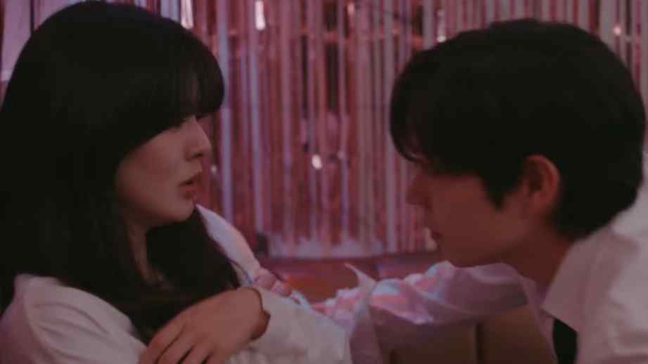 Lee Sun Bin and Kim Young Dae to the moon