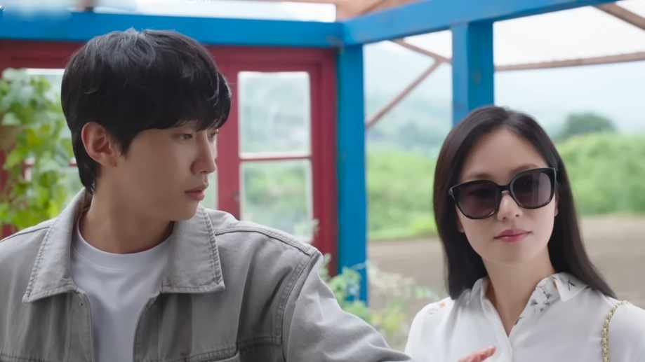 Jeon Yeo Been and Ji Young Ms. Incognito