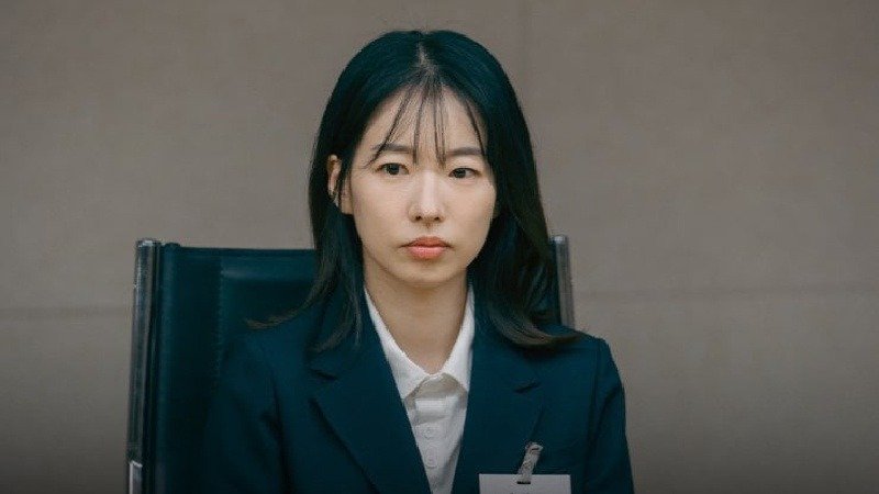 a graceful liar