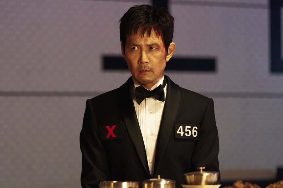 Lee Jung Jae as Seong Gi Hun / No. 456