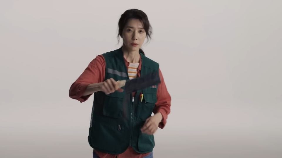 Kim Ji Hyun as Jung Nam Yeon heroes next door