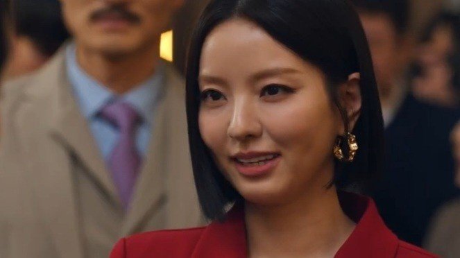 Nam Sang ji the pearl in red