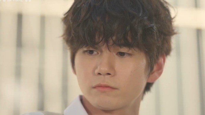 ong seung woo with perm hairstyle