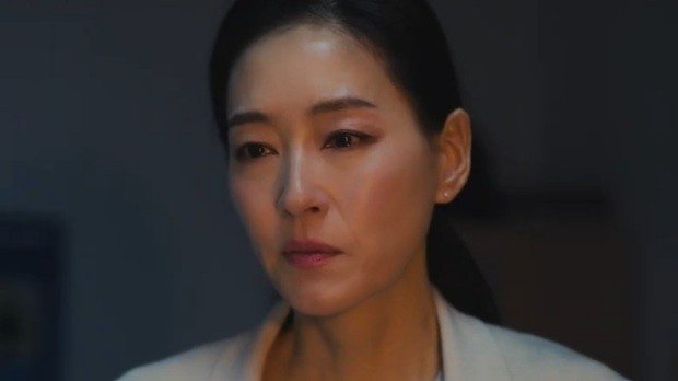 park Jin Hee the pearl in red