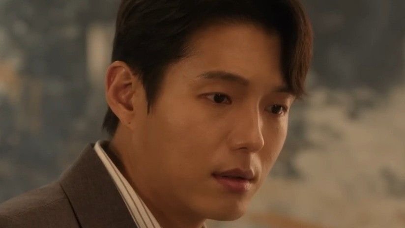 Park Seo Ham as Park Yun Seong