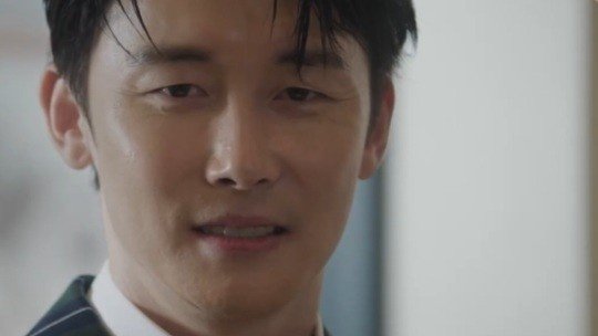 Kim Jun Han as Min Hwal Seong