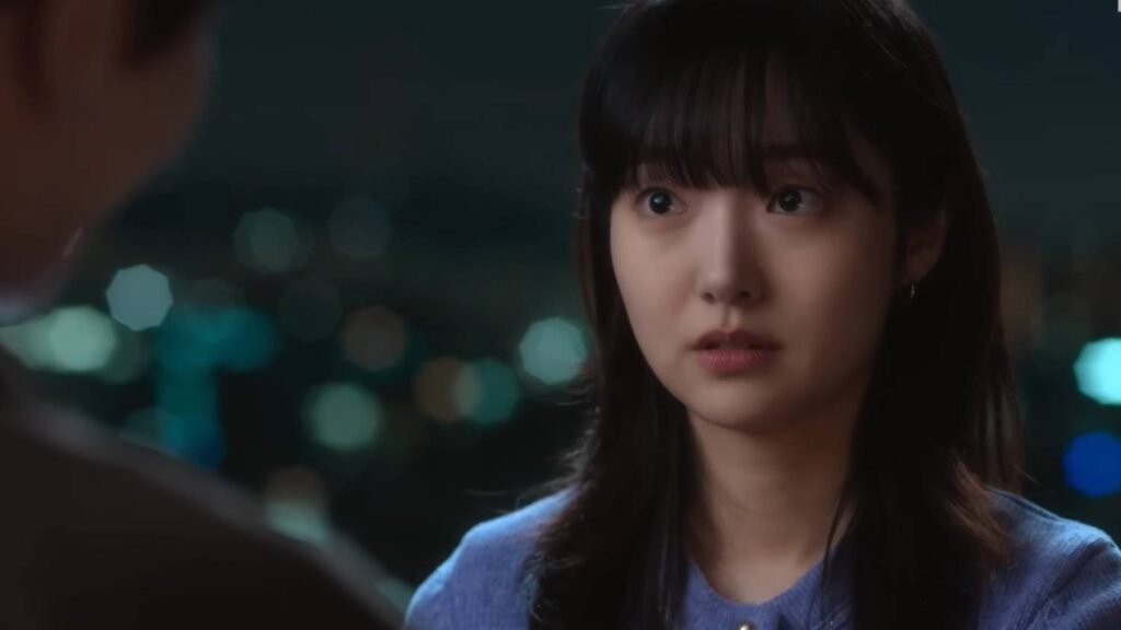 Kim Hye Jun as Kim Min Suk cashero