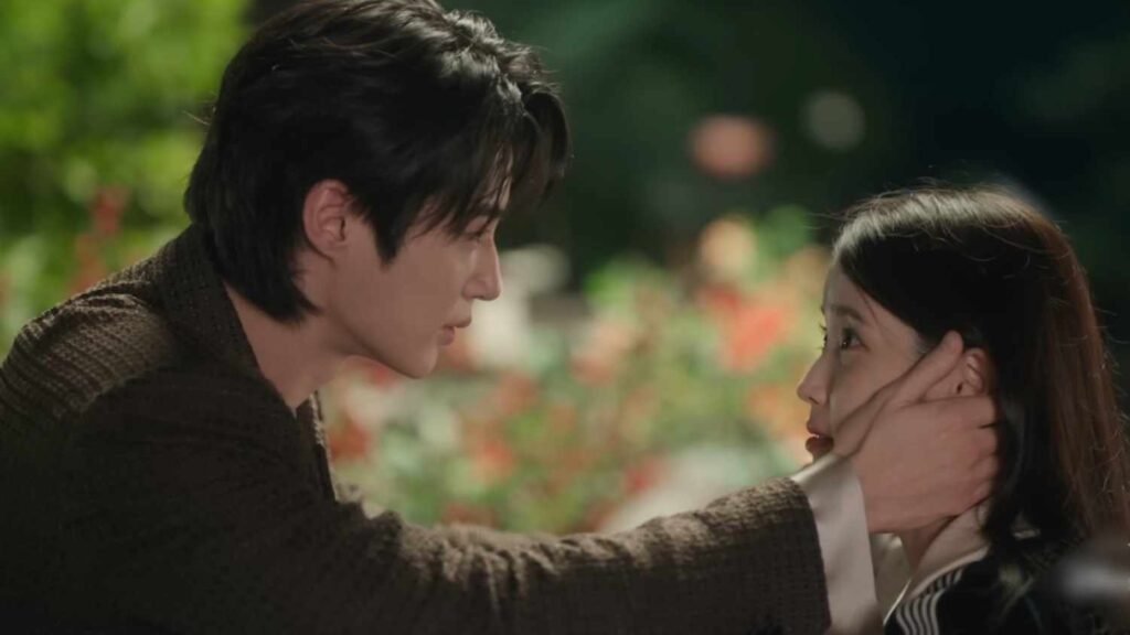 IU and Byeon Woo Seok in Perfect Crown drama 