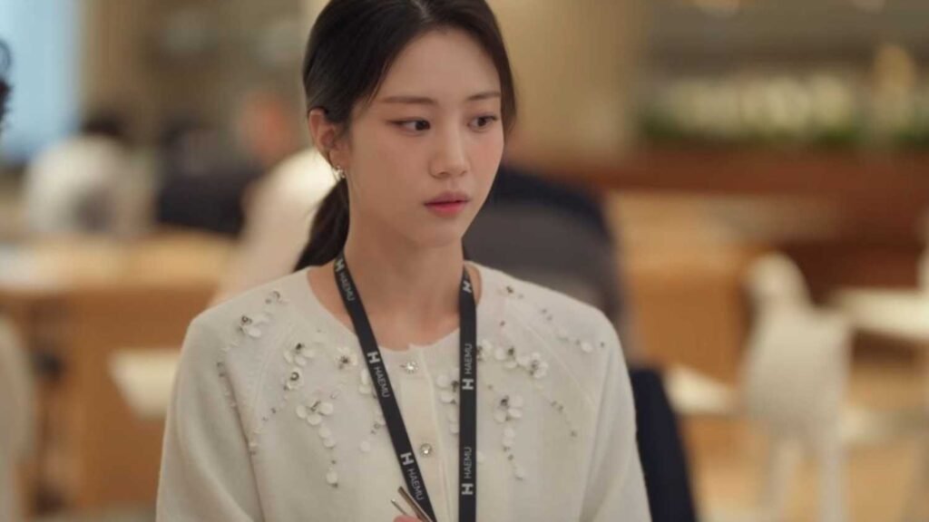 Hong Hwa Yeon filing for love 