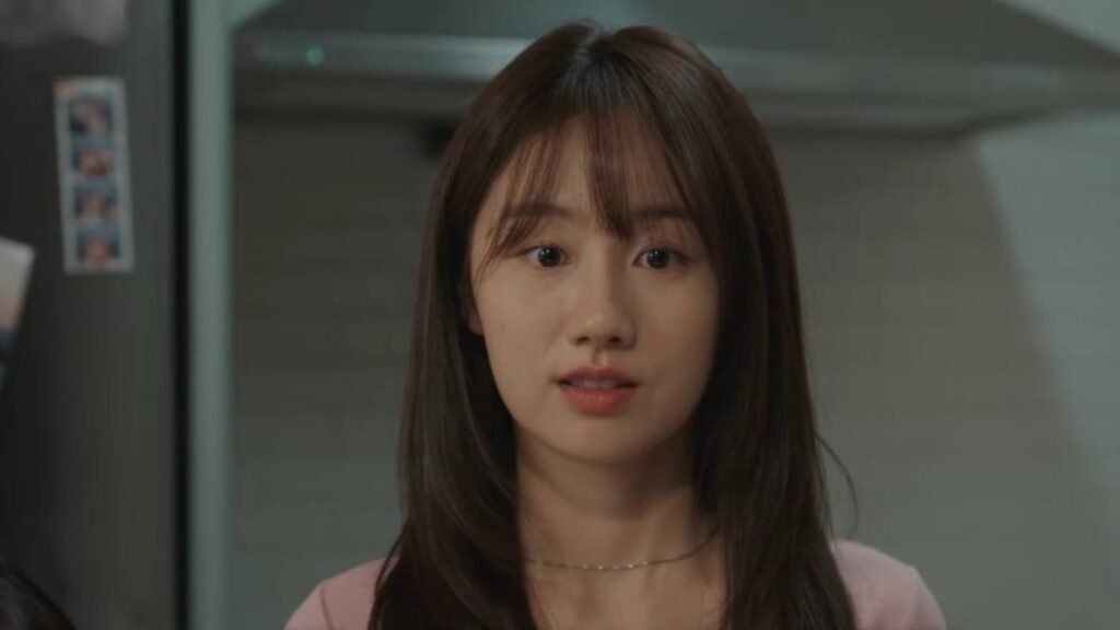Yoon Sang Jung as Han Sang Mi house keeper
